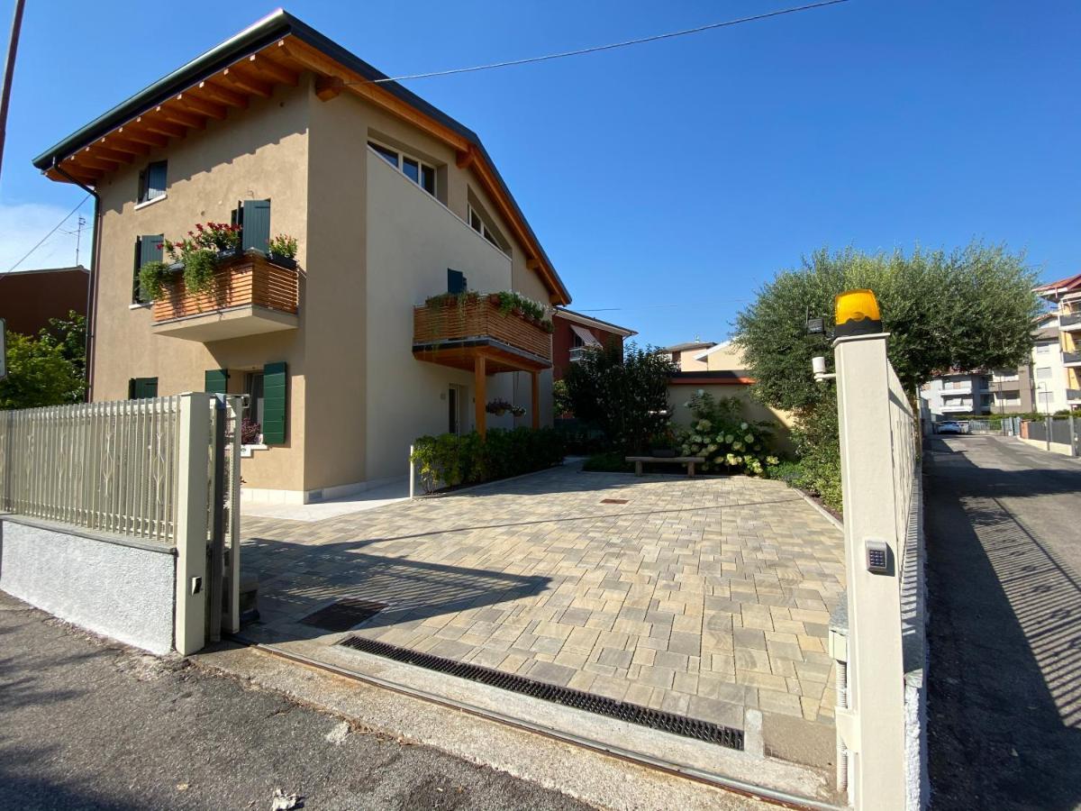 Veronalago B&B Accessibile Bussolengo Buitenkant foto